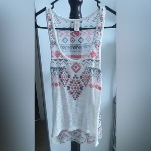 No Boundaries White and Pink Geometric Tank Top